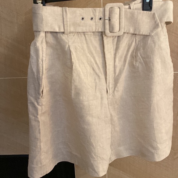 Tailored linen short mango size 8 - Picture 2 of 8